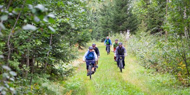Nya cykelvägen mellan Gimo och Östhammar invigd